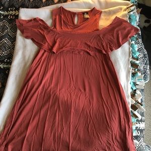 Agnes & Dora cold shoulder tunic size L